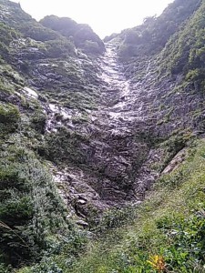 デトノオオナデ沢　120ｍ滝