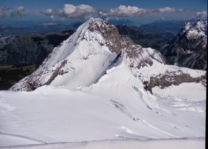 7-17  メンヒ頂上より ｱｲｶﾞｰ